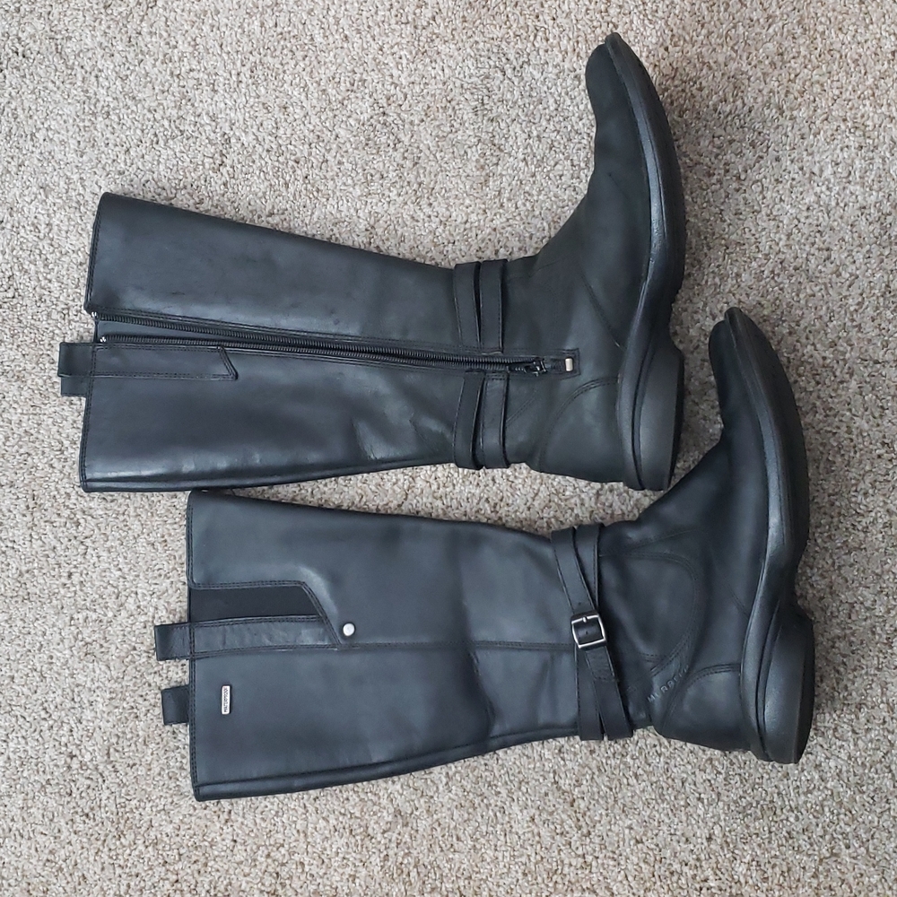Merrell Size 8 Black Boots